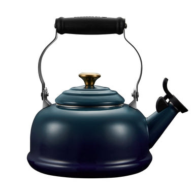 Le Creuset 1.6L Agave Classic Whistling Kettle