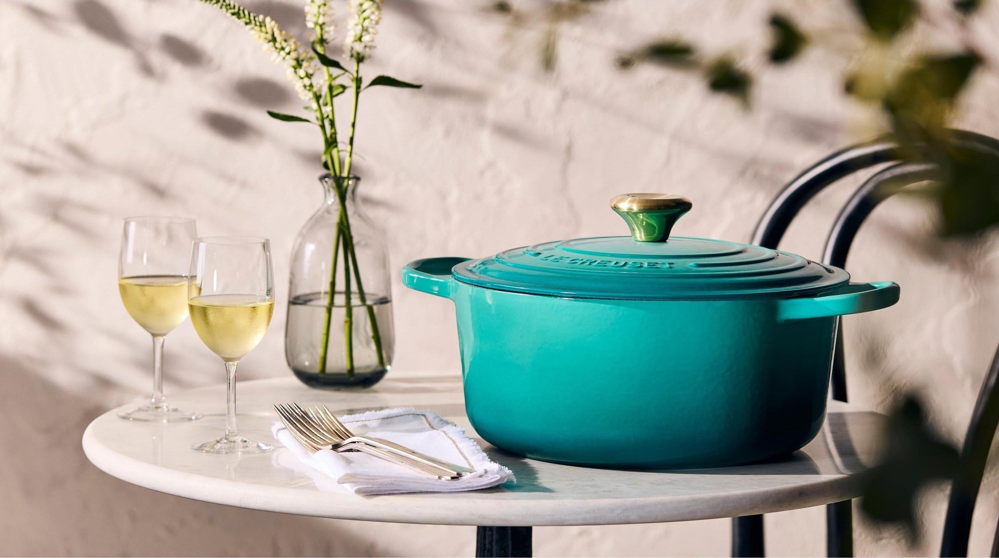 Le Creuset 5.3L Bleu Riviera French/Dutch Oven (26cm) chair