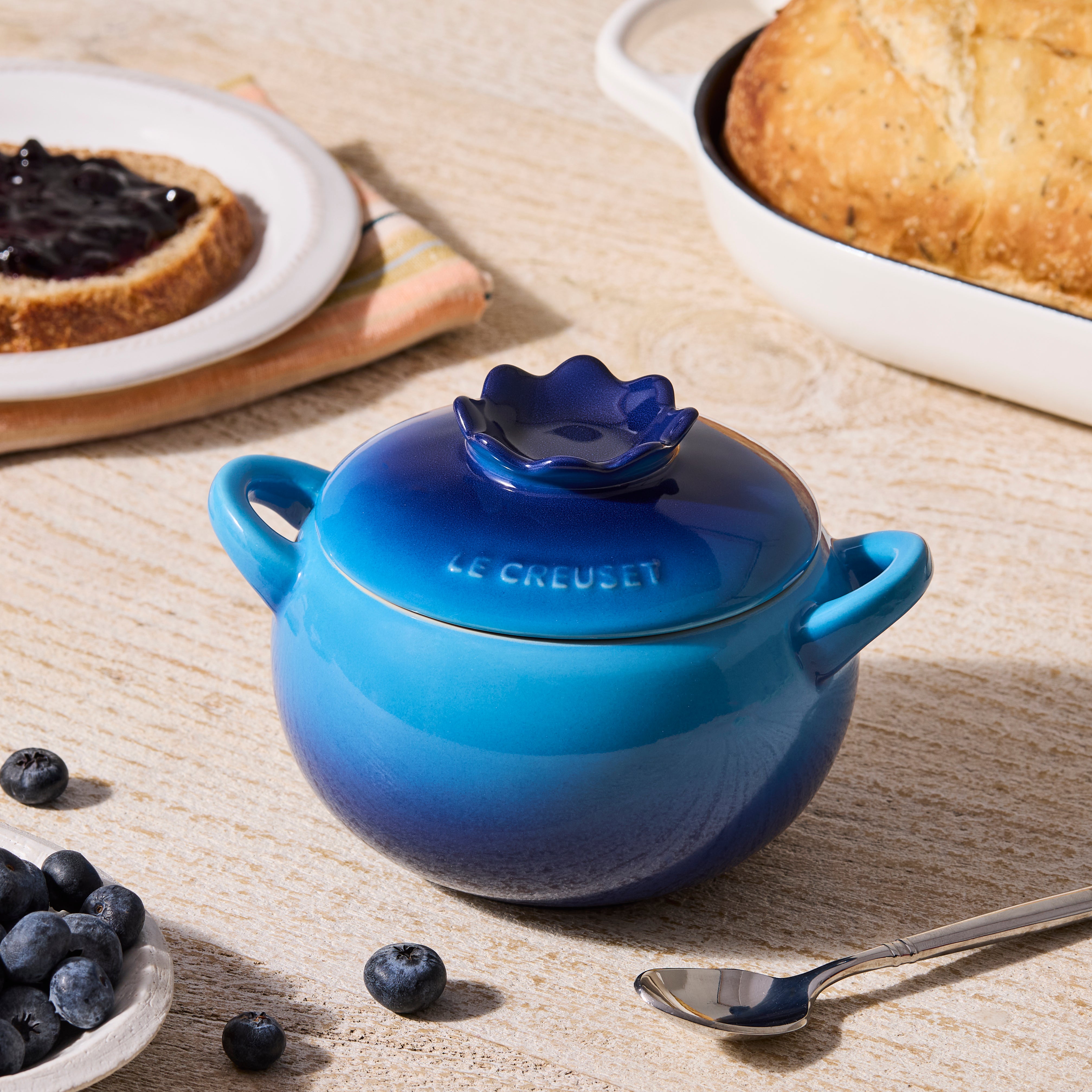 Le Creuset Limited Edition Blueberry Mini Cocotte 0.48 L Stoneware spoon