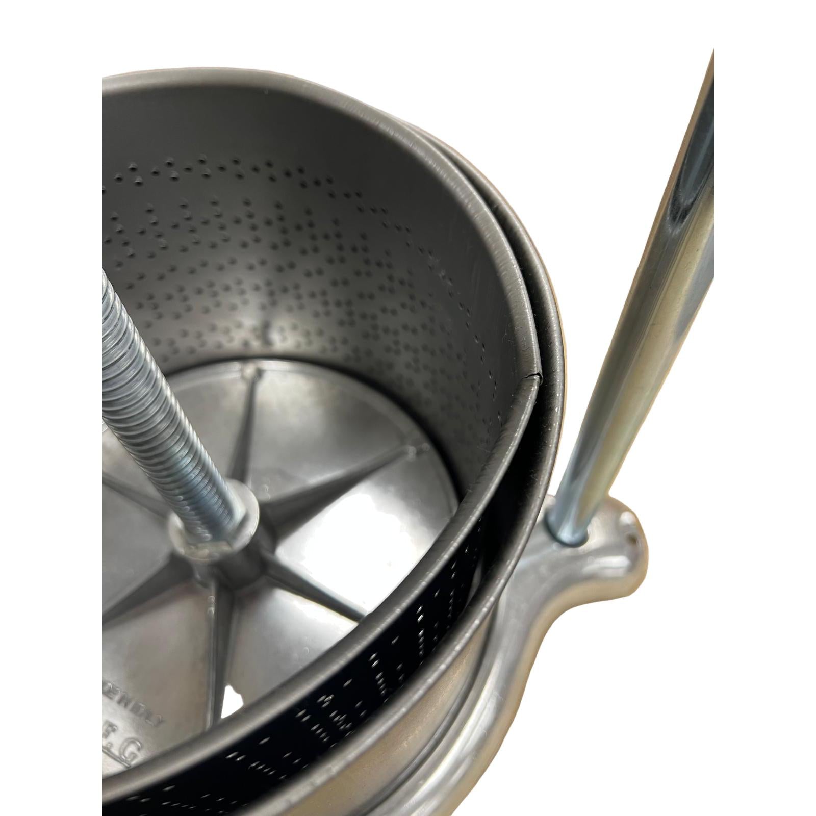 5 Litre Large Italian Made Professional Heavy Duty Torchietto Vegetable Press 8" - 5 Litre - Made in Italy - Open Box