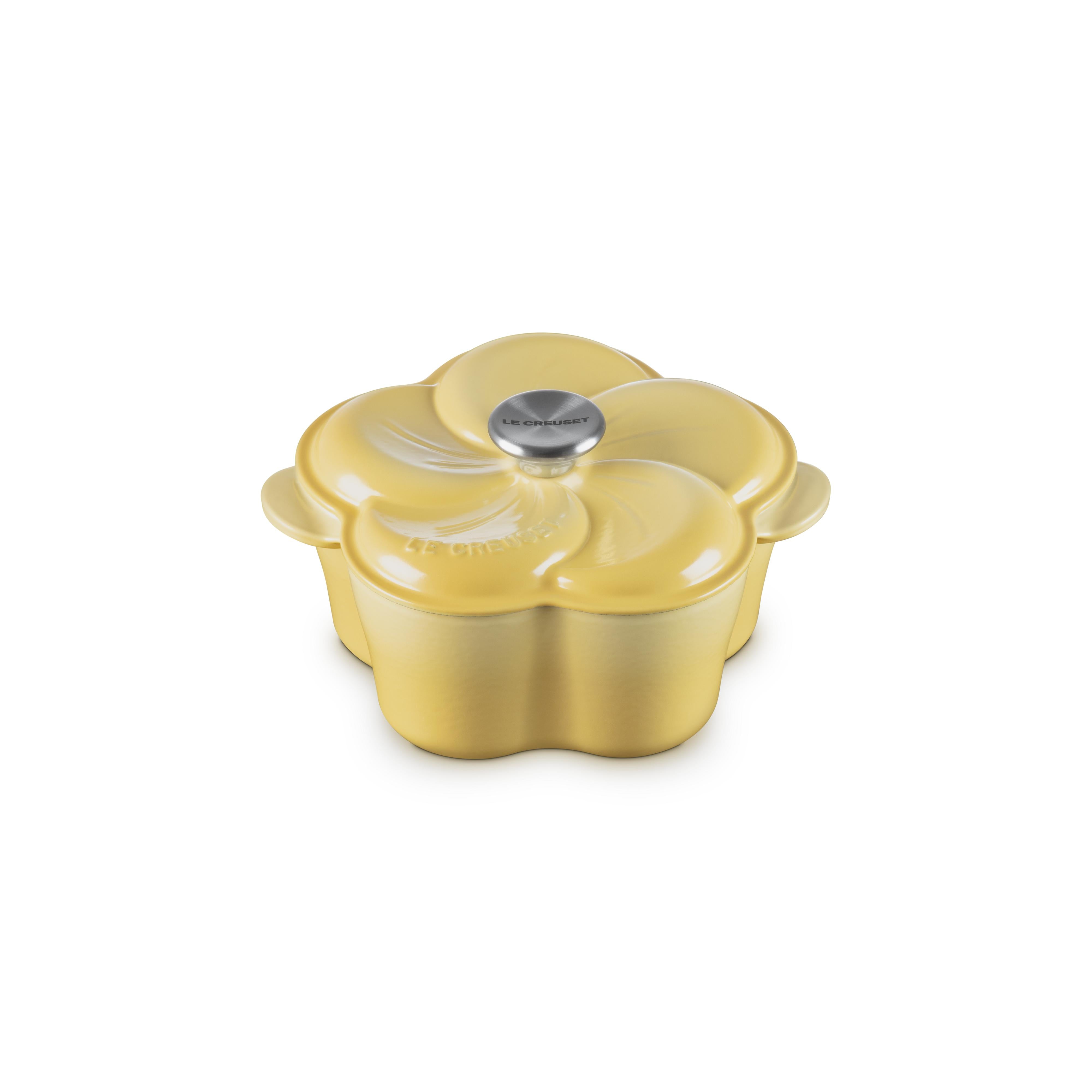 Le Creuset 2L Camomille Petal Cocotte (20 cm) Angel