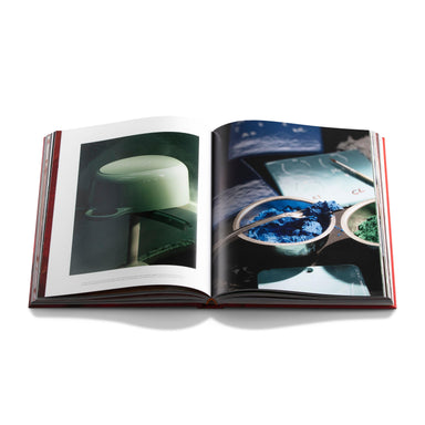 Le Creuset: A Century of Colourful Cookware by Assouline Books