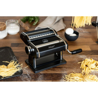 Marcato Atlas+ Black Pasta Maker 150mm /6" Made in Italy - Includes Lasagna, Fettuccine, Tagliolini/Spaghetti +