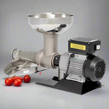 Fabio Leonardi tomato machine with tomatoes