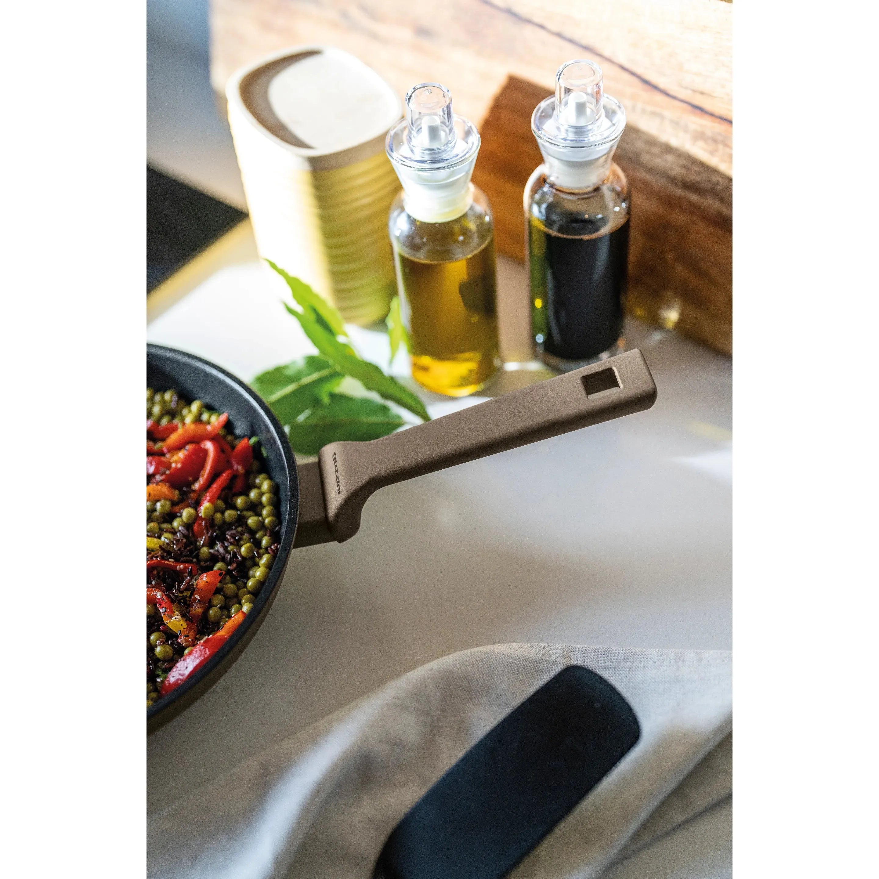 Guzzini Frying Pan Cook and Strong Non Stick Bronze 32 cm - Made in Italy