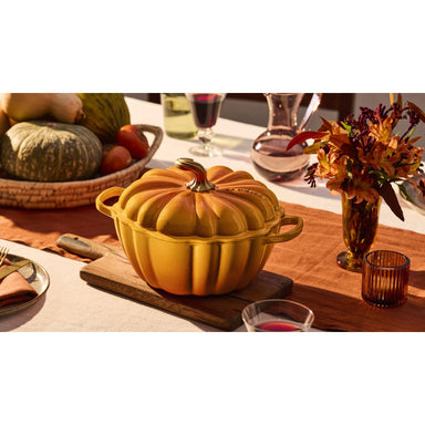 Le Creuset - 3.7L Pumpkin Cocotte Persimmon (24 cm) Fall