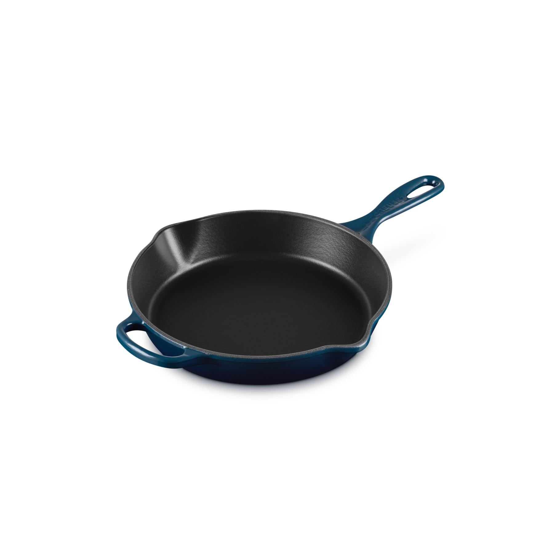 Le Creuset - 26cm / 2L Agave Deep Round Skillet (10") interior 