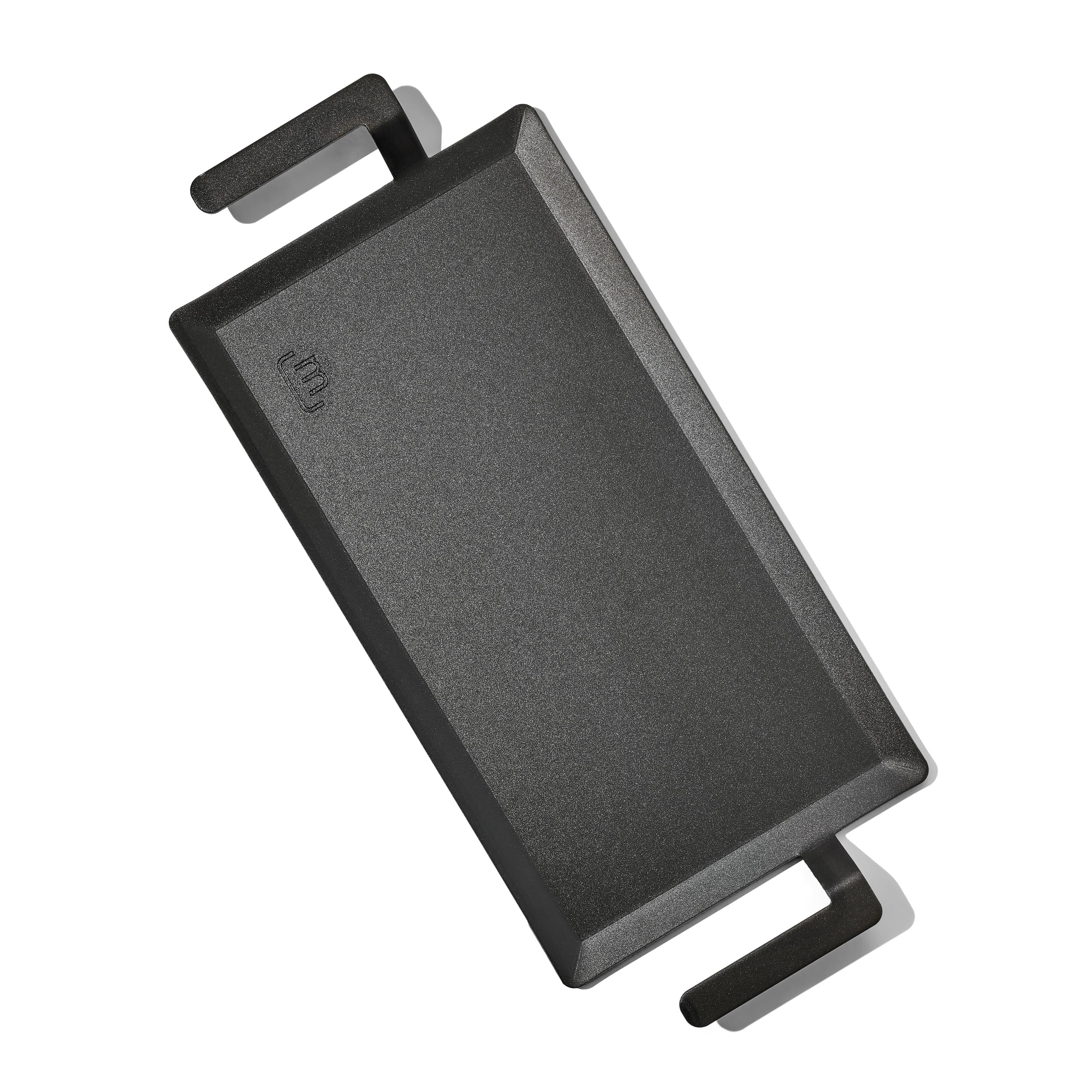 Seasoned Carbon Steel Griddle - Made in Sweden Angle