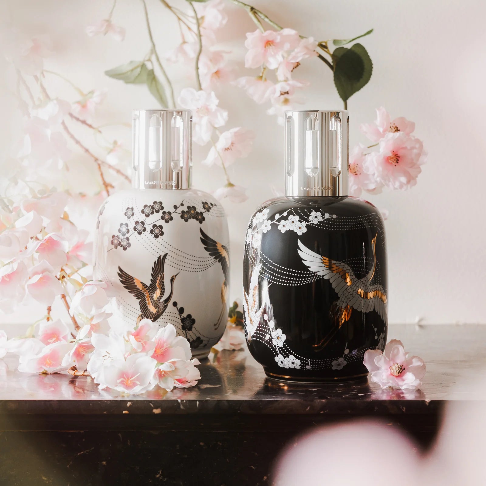 Maison Berger - Black Sakura Porcelain Lamp - 4909