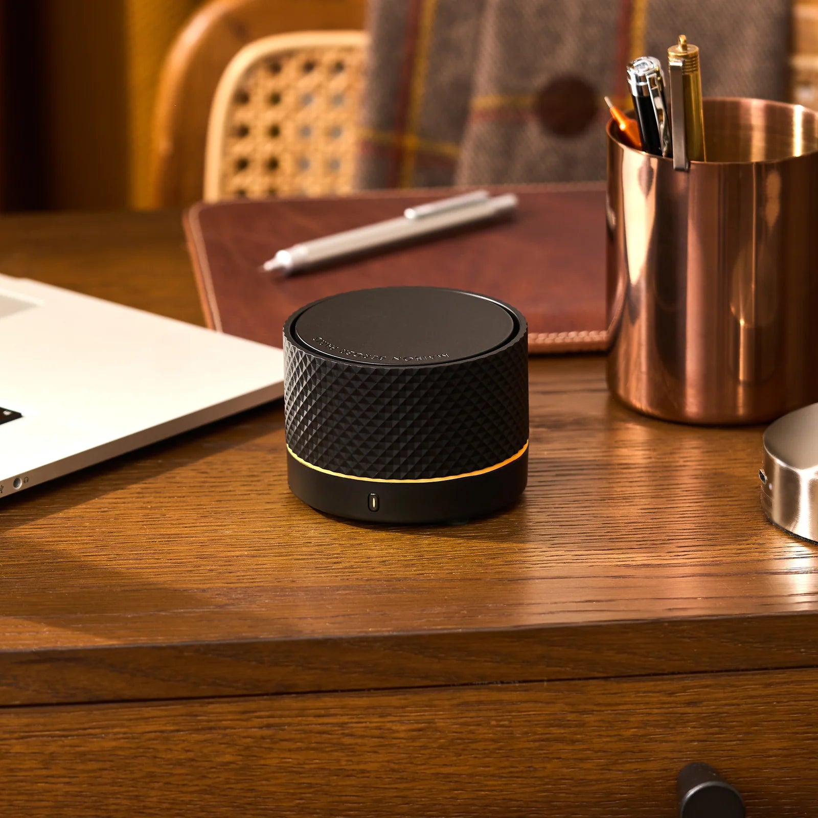 Maison Berger - Nomad Electric Diffuser Black Vanilla Gourmet - 7038