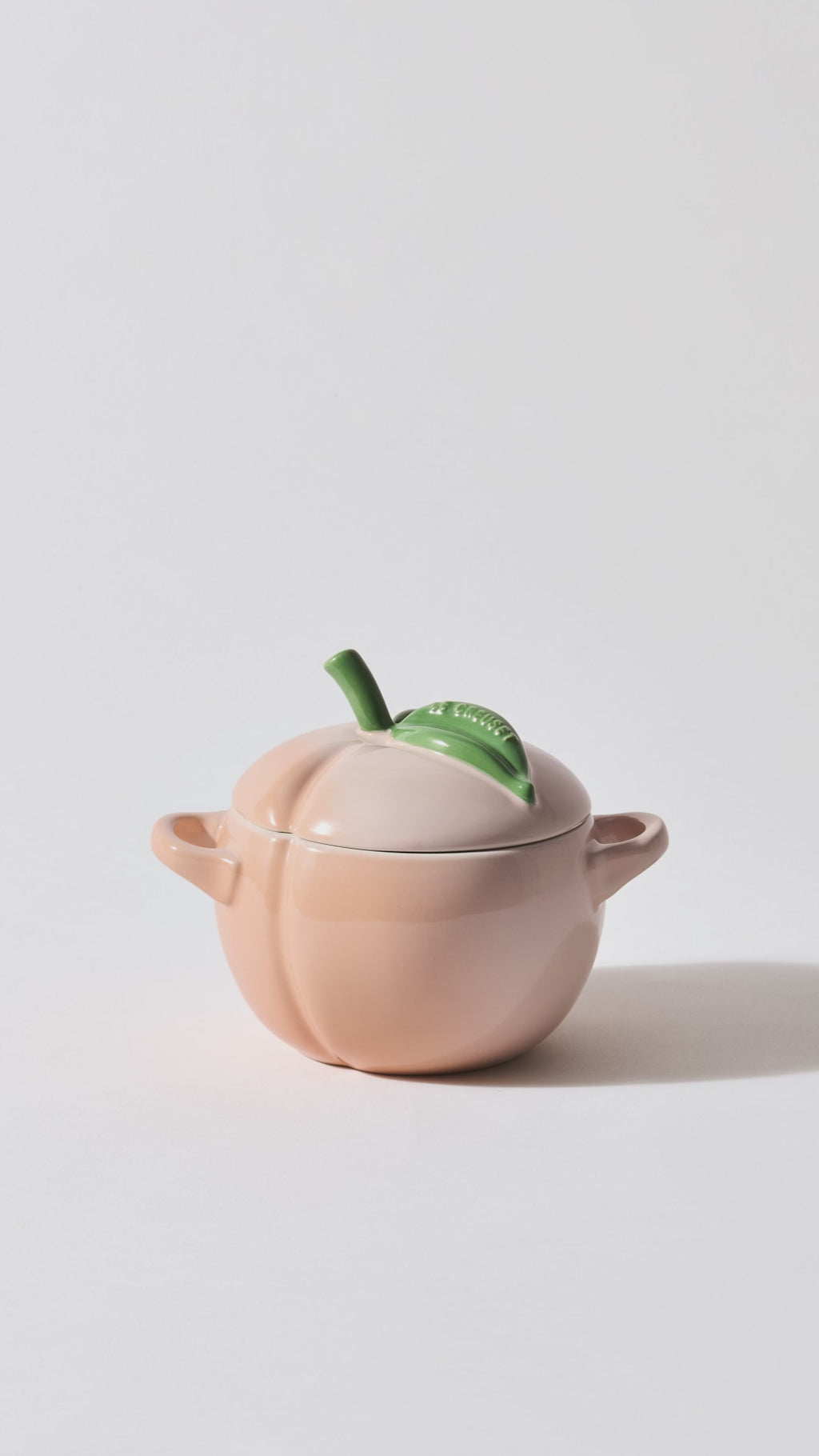 Le Creuset Limited Edition Peach Mini Cocotte 0.57 L Stoneware mini video