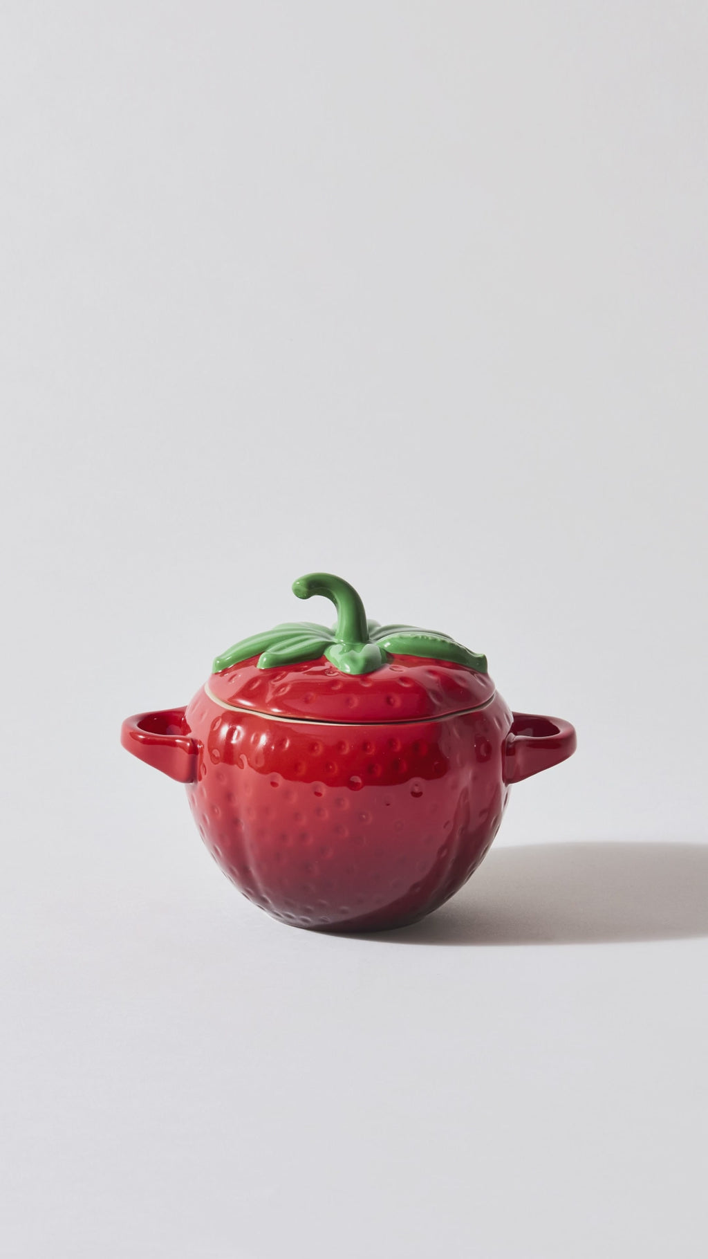 Le Creuset Limited Edition Strawberry Mini Cocotte 0.57 L Stoneware mini vid