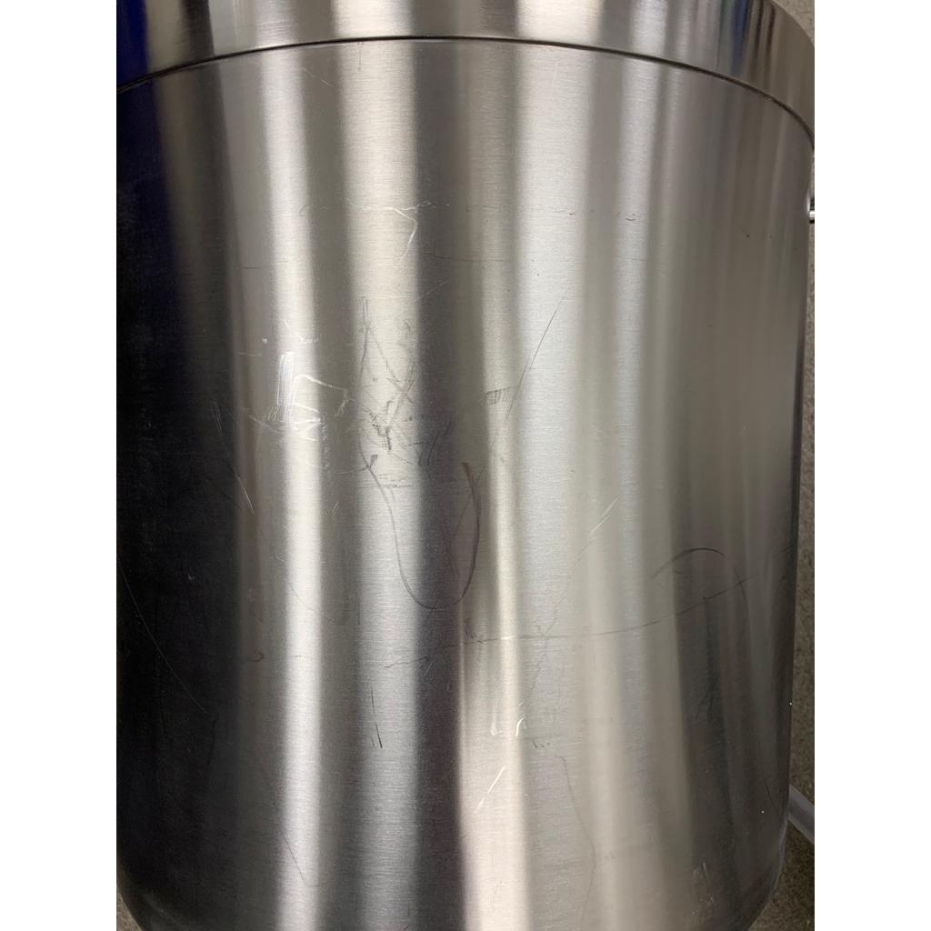 New Commercial Quality Stainless Steel Pot - 71 L / 75 Qt #SP044545 USED Not Polished Exterior