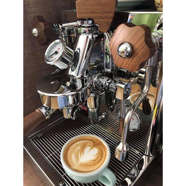 Lelit Bianca PL162T V2 Dual Boiler Espresso Machine Latte Art