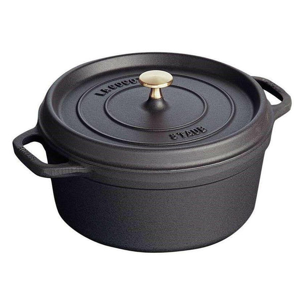 Staub-matt-black-round-oven-