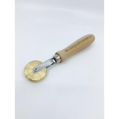 Brass rolling cutter for cutting and sealing Pasta with smooth blade